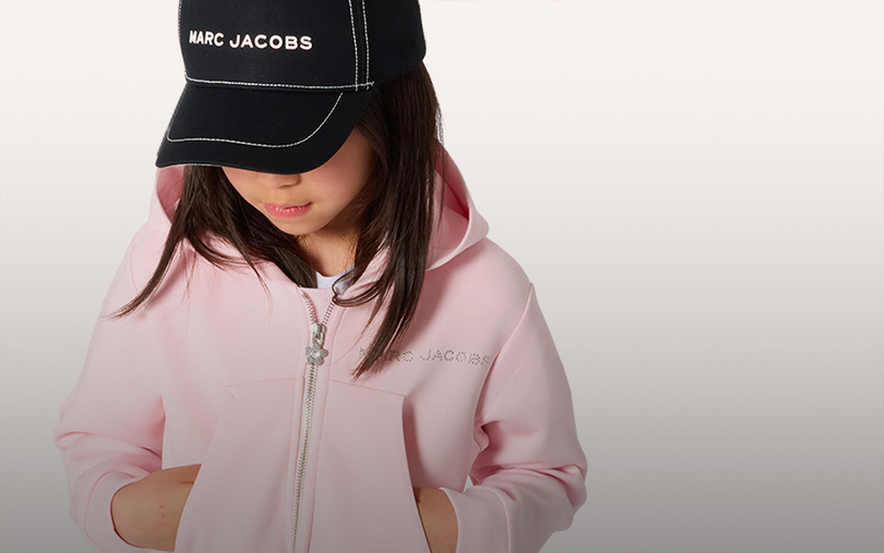 Trendige essentials f&uuml;r M&auml;dchen &ndash; Kids Around