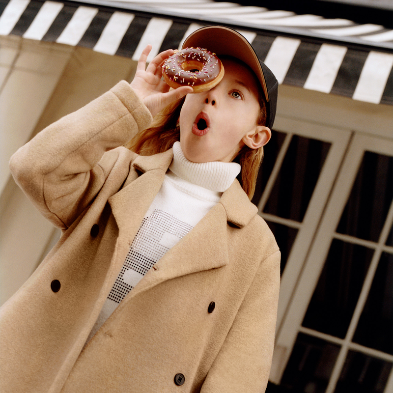 Pulloverkleid mit Strass BOSS 
                        GIRL