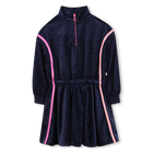 Kleid aus gl&auml;nzendem Samt BILLIEBLUSH 
                    GIRL