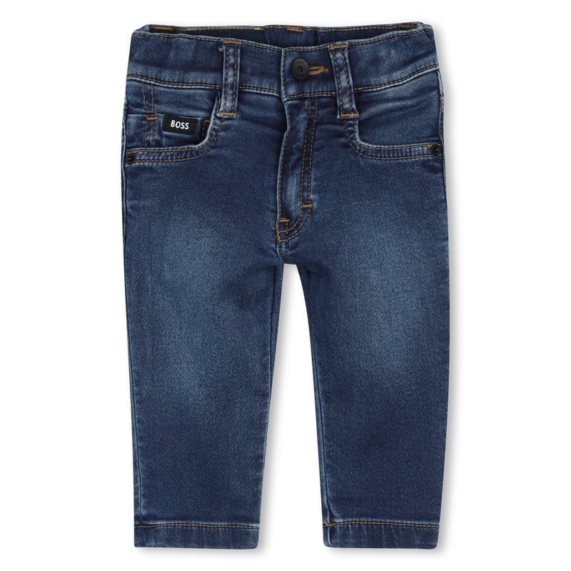 JEANS MIT NIETEN AUF DER R&Uuml;CKSEITE BOSS 
                        BOY