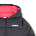 Daunenjacke mit Kapuze DKNY 
                    M&Auml;DCHEN
