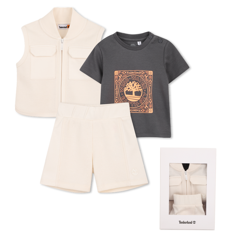 SET AUS STRICKJACKE, T-SHIRT UND SHORTS TIMBERLAND 
                        BOY