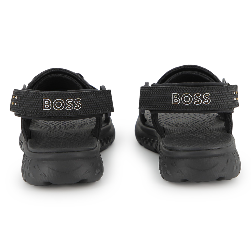 K&Uuml;NSTLICHE SANDALEN BOSS 
                        BOY