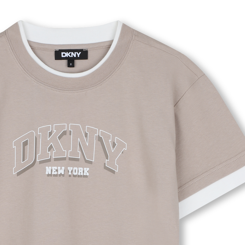 T-Shirt mit kurzen &Auml;rmeln DKNY 
                        BOY