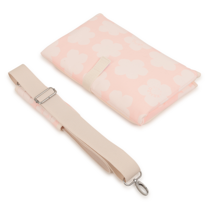 Gesteppte Wickeltasche aus bedruckter Popeline KENZO KIDS 
                        UNISEX