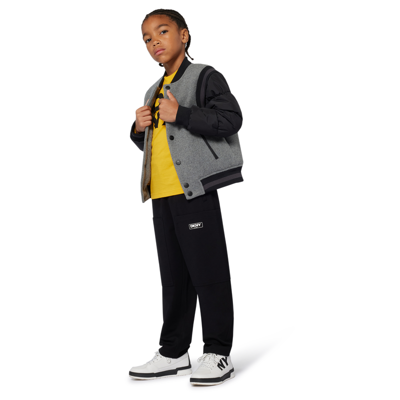 Kurzärmeliges T-Shirt DKNY 
                        BOY