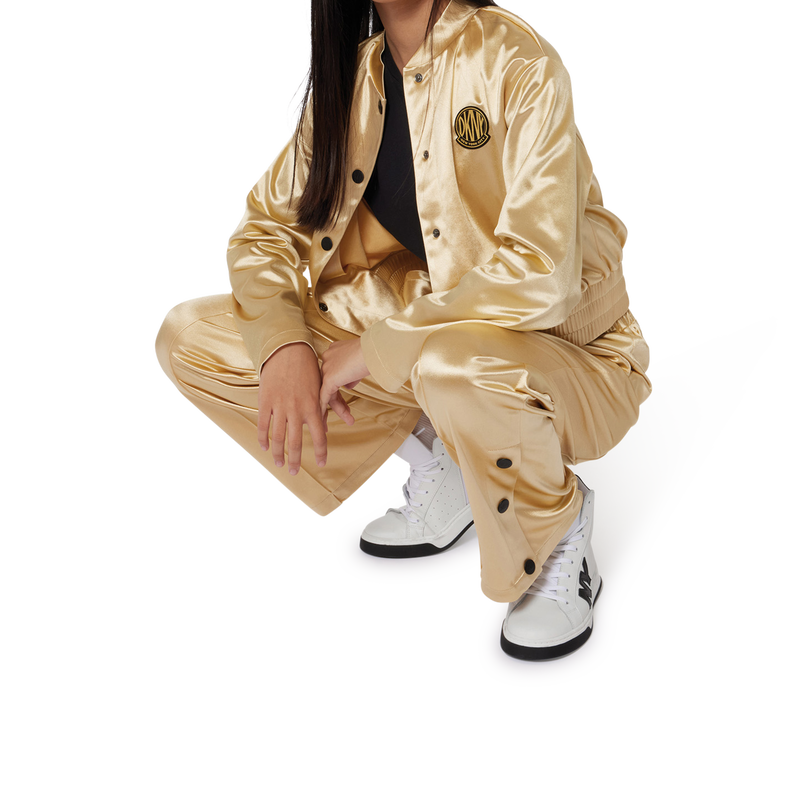 Gl&auml;nzende Hose DKNY 
                        GIRL