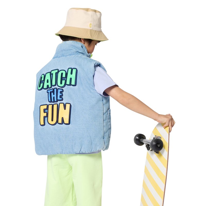 BUCKET HAT MIT ABZEICHEN BILLIEBLUSH 
                        BOY