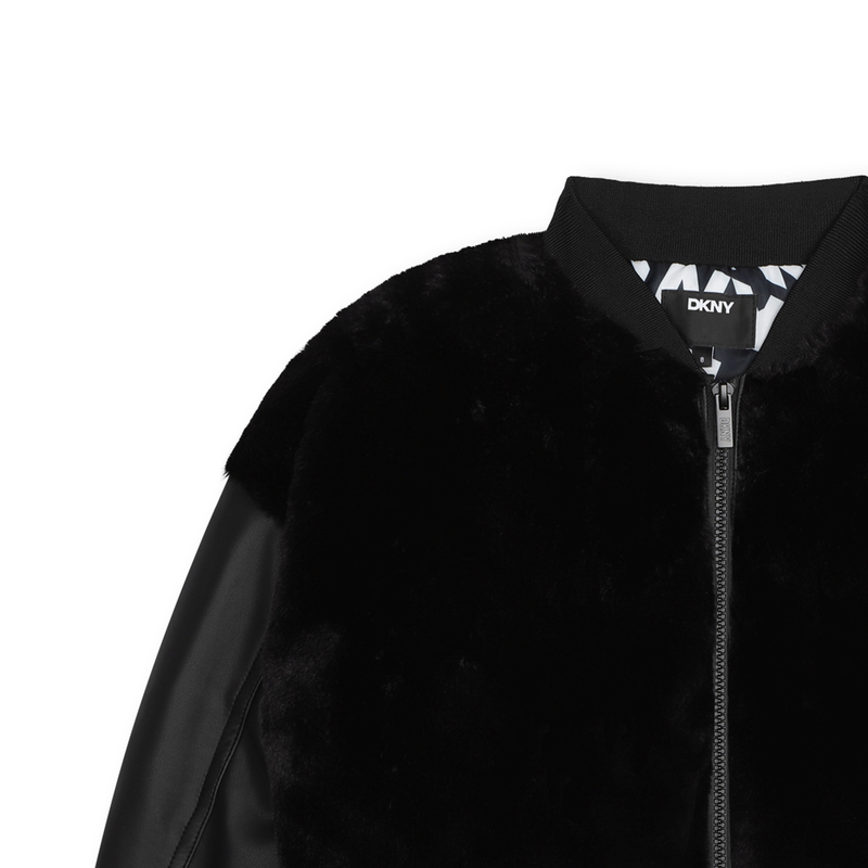 Jacke aus flauschigem Fleece DKNY 
                        GIRL