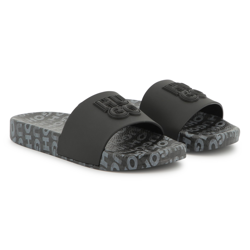 Leichte Pantoletten mit Badges HUGO 
                        BOY