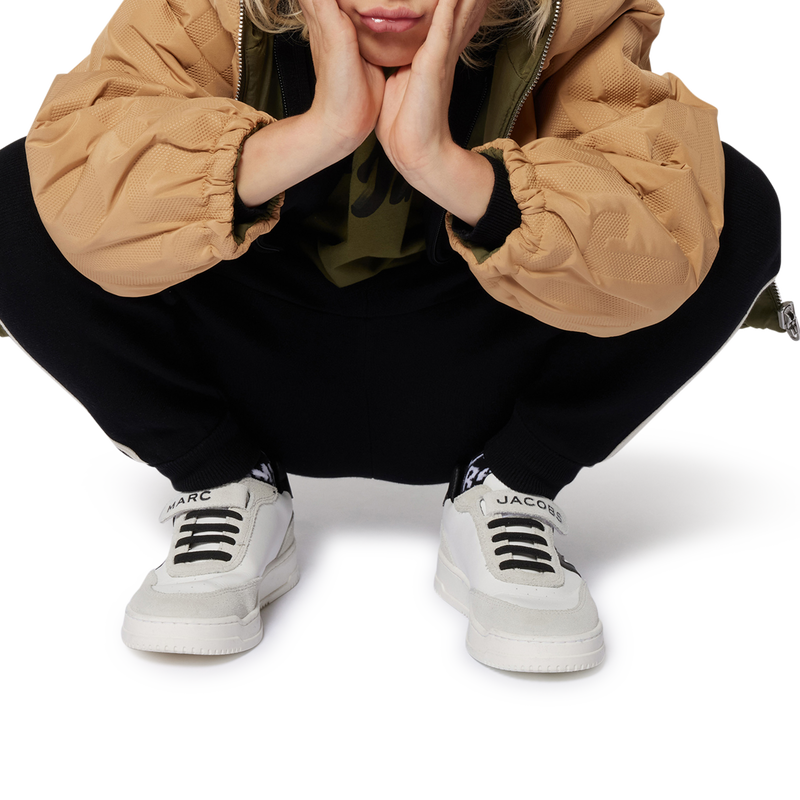 Stylische M&uuml;tze mit Umschlag MARC JACOBS 
                        UNISEX