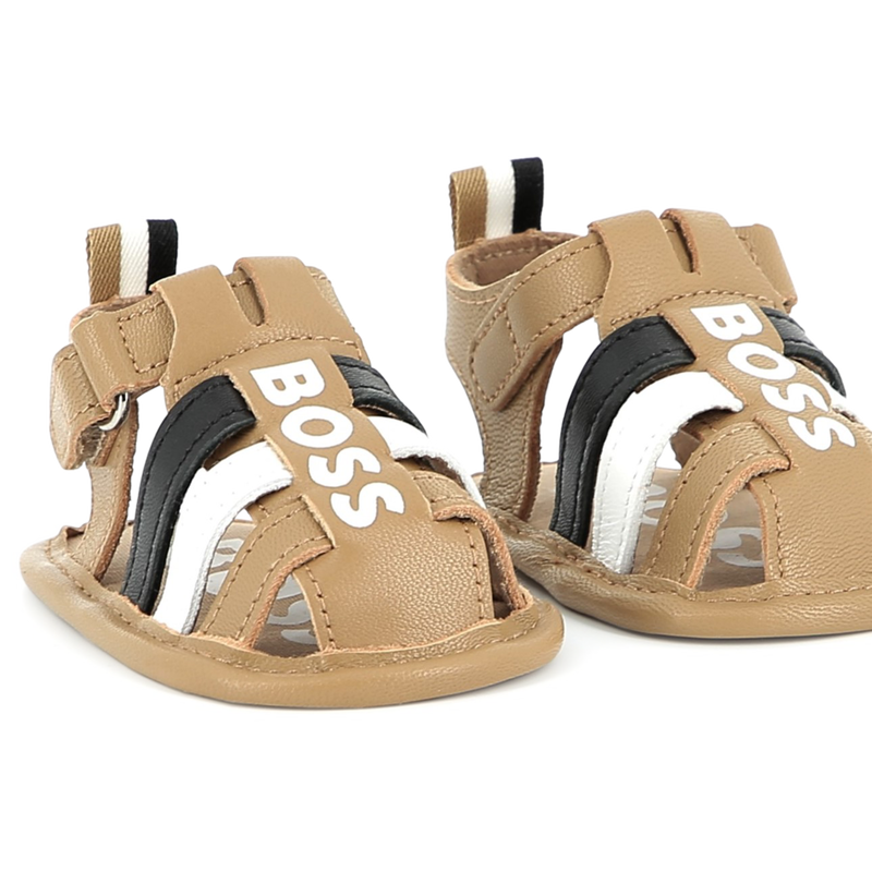 Sandalen mit Klettverschluss BOSS 
                        BOY