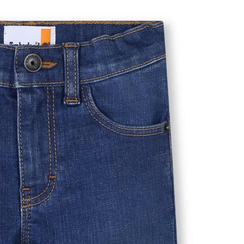 Gerade Jeans mit Kontrast-Logo TIMBERLAND 
                        BOY