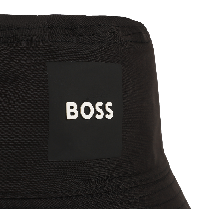REVERSIBLER BOB BOSS 
                        BOY