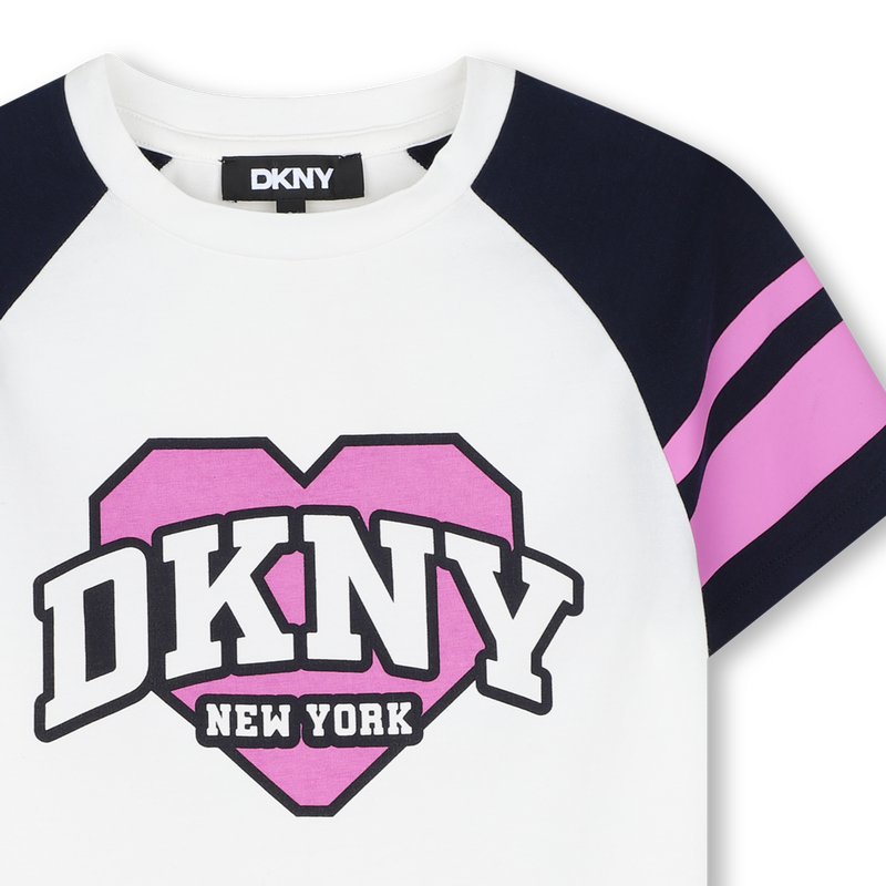 T-Shirt mit kurzen &Auml;rmeln DKNY 
                        GIRL