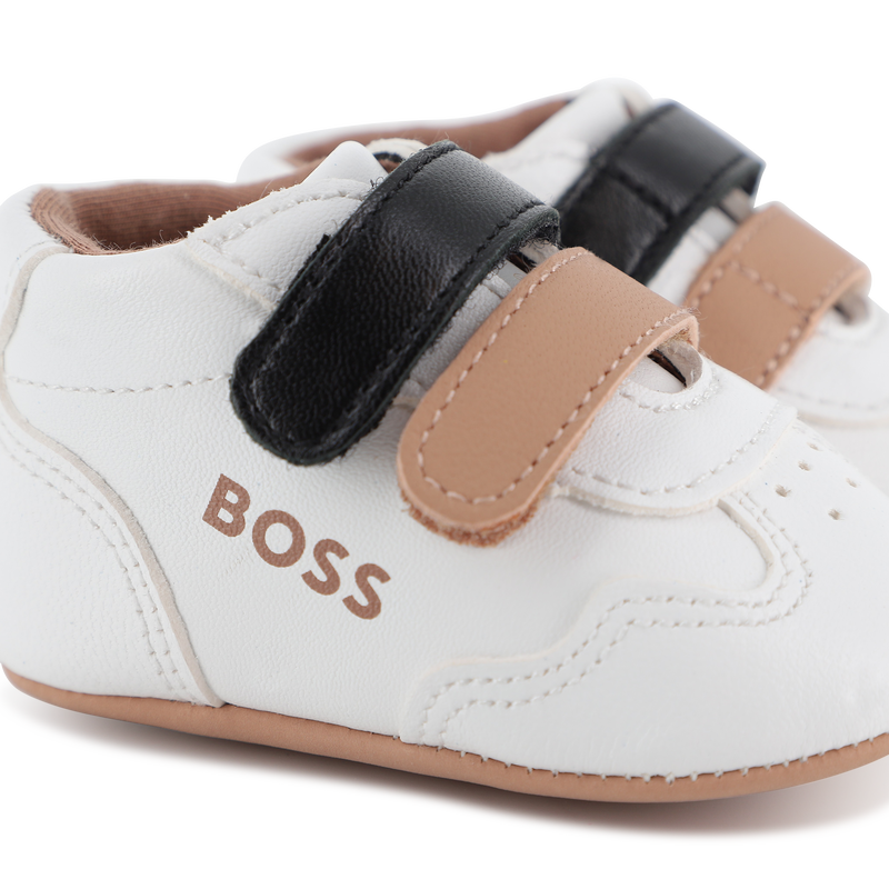 Hausschuhe BOSS 
                        BOY