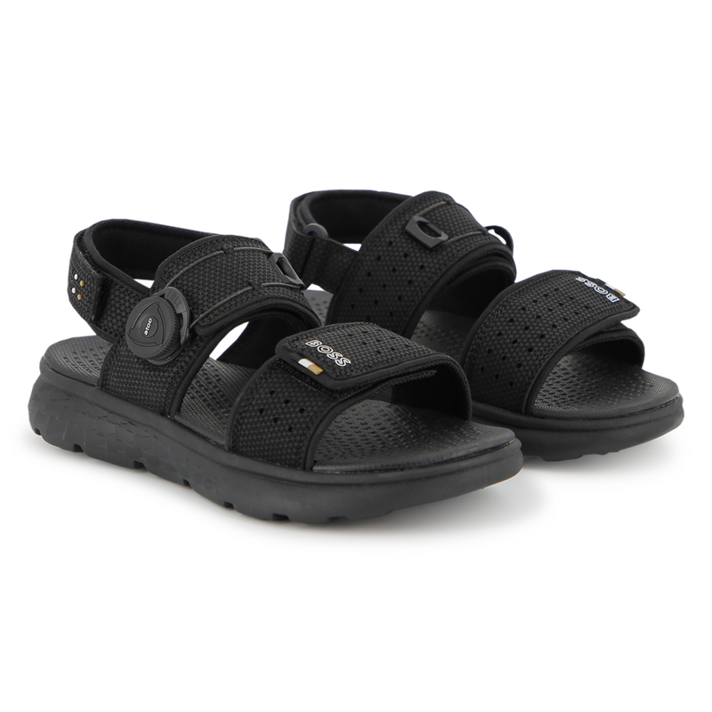 K&Uuml;NSTLICHE SANDALEN BOSS 
                        BOY