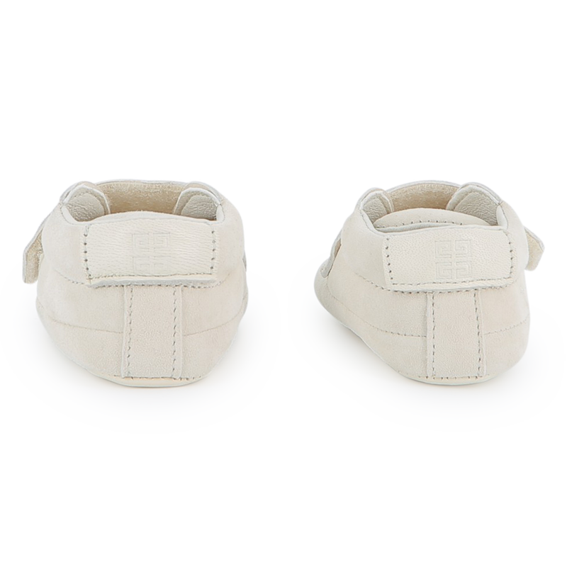 Gef&uuml;tterte Hausschuhe GIVENCHY 
                        UNISEX