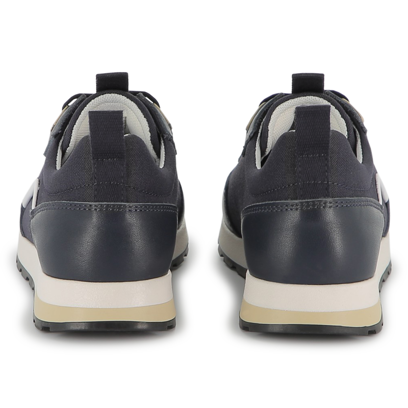 2-Materialien-Schn&uuml;rsneaker