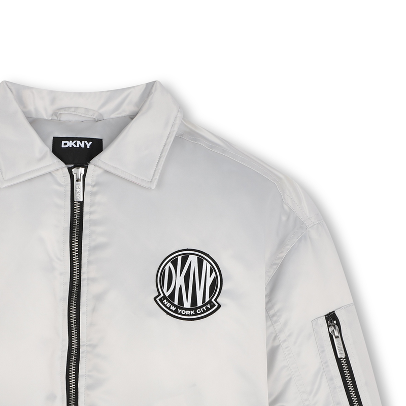 Zipper-Jacke mit Satin-Effekt DKNY 
                        GIRL