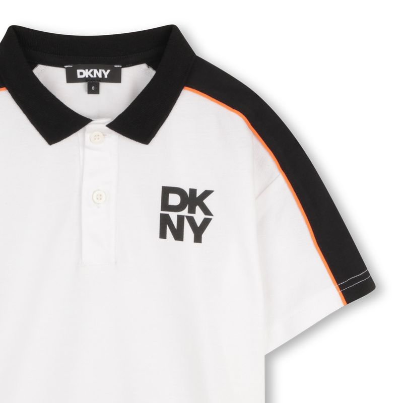 SET AUS T-SHIRT UND BERMUDASHORTS DKNY 
                        BOY