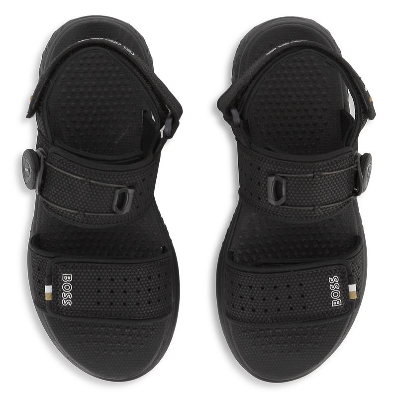 K&Uuml;NSTLICHE SANDALEN BOSS 
                        BOY