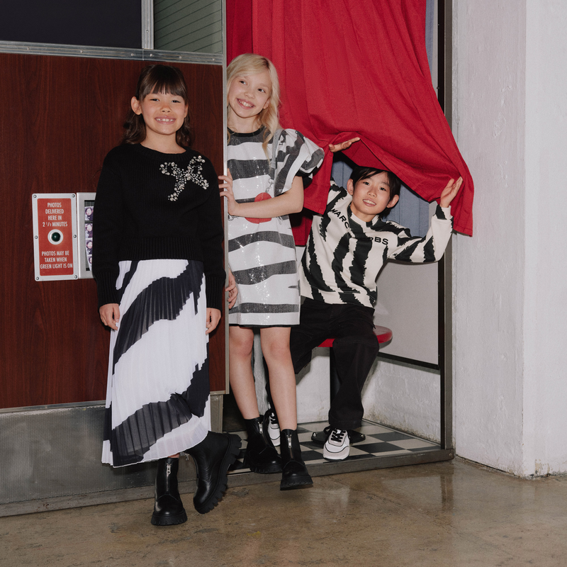 Kleid mit vollem Zebramuster MARC JACOBS 
                        GIRL