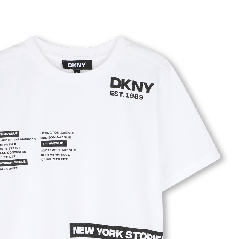 SET AUS T-SHIRT UND BERMUDASHORTS DKNY 
                        BOY