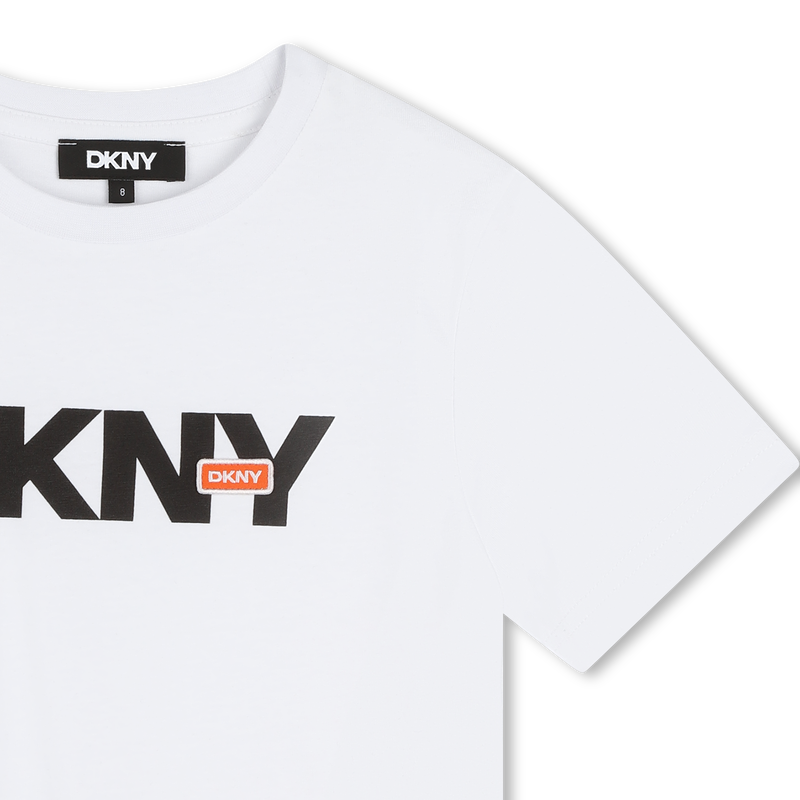 Kurzarm-T-Shirt aus Baumwolle DKNY 
                        UNISEX