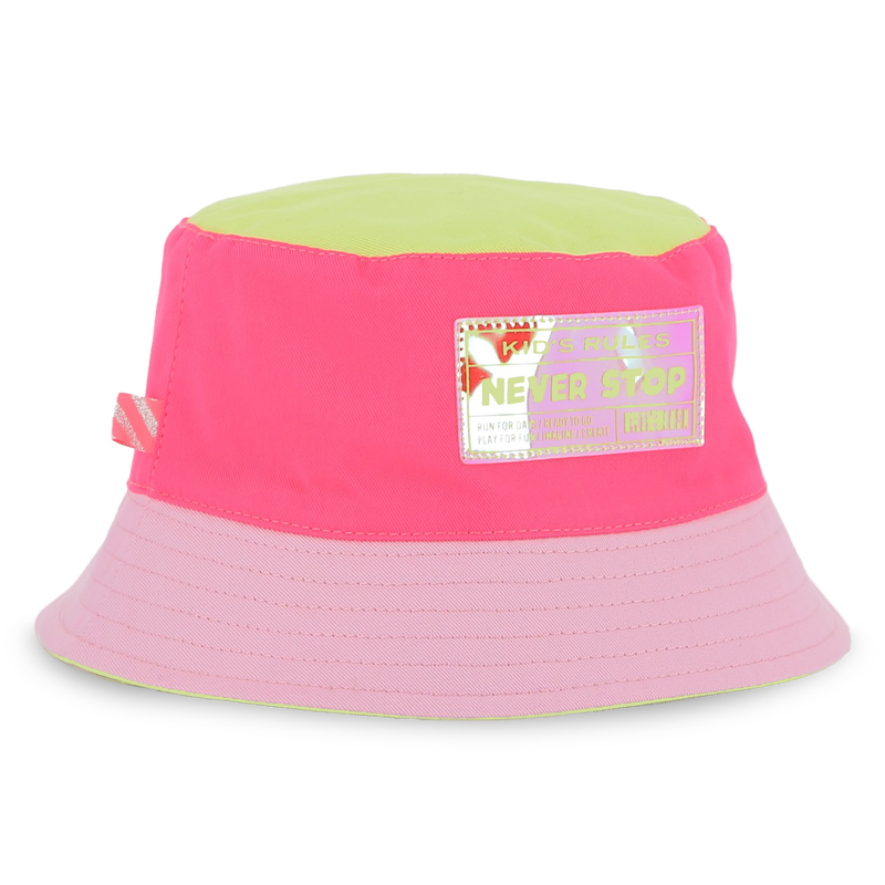 BUCKET HAT MIT ABZEICHEN BILLIEBLUSH 
                        GIRL