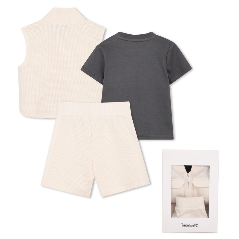 SET AUS STRICKJACKE, T-SHIRT UND SHORTS TIMBERLAND 
                        BOY