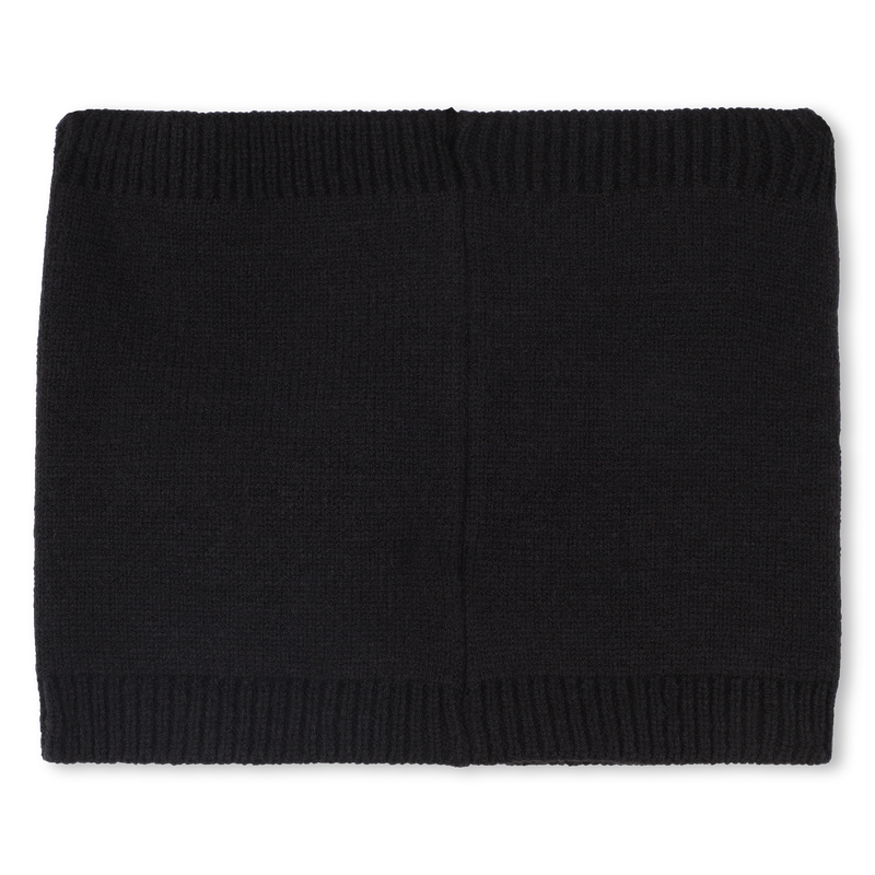 Doppellagiger Halsumfang BOSS 
                        BOY