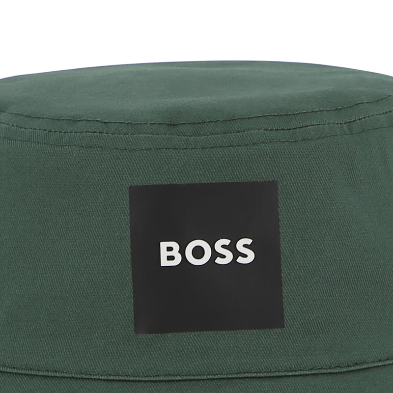 REVERSIBLER BOB BOSS 
                        BOY