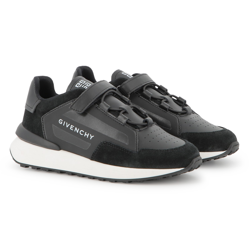 Sneaker mit elastischen Schn&uuml;rsenkeln GIVENCHY 
                        UNISEX
