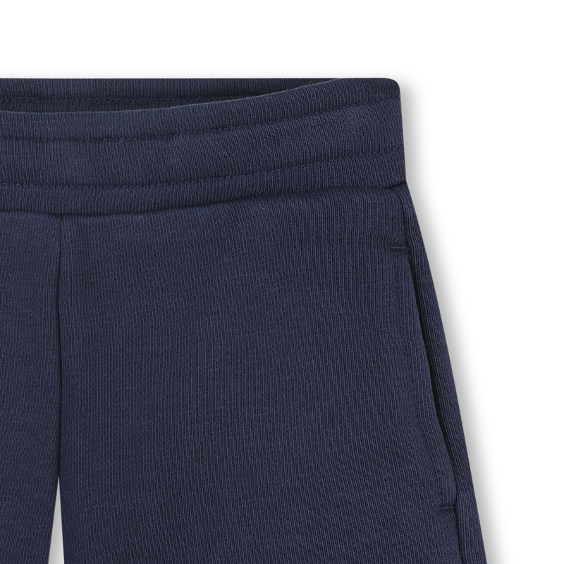 Einfarbige Sweatshorts BOSS 
                        BOY